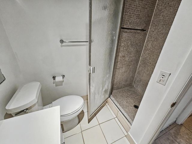 202 Piedmont E, Delray Beach, FL 33484