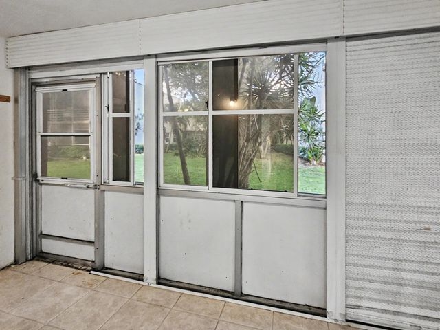 202 Piedmont E, Delray Beach, FL 33484