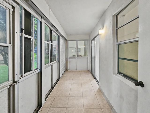 202 Piedmont E, Delray Beach, FL 33484