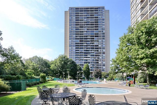 5 Horizon Road 203, Fort Lee, NJ 07024