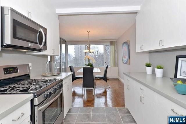5 Horizon Road 203, Fort Lee, NJ 07024