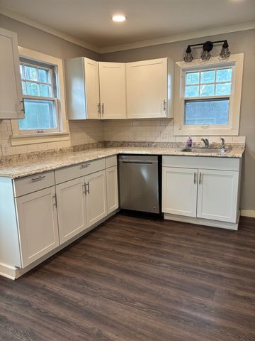 1239 S Hydraulic, Wichita, KS 67211