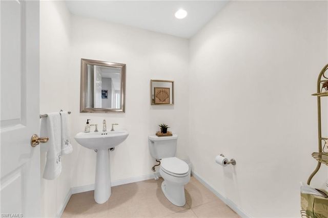 455 Cove Tower DR # 1603, Naples, FL 34110