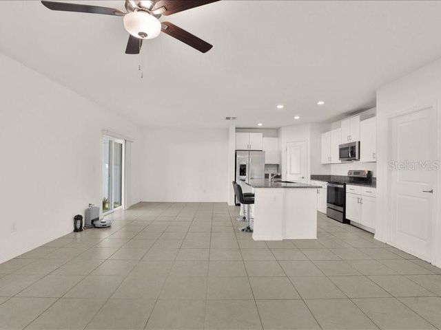 6213 BACK FORTY LOOP, Zephyrhills, FL 33541