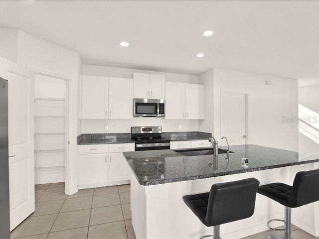 6213 BACK FORTY LOOP, Zephyrhills, FL 33541