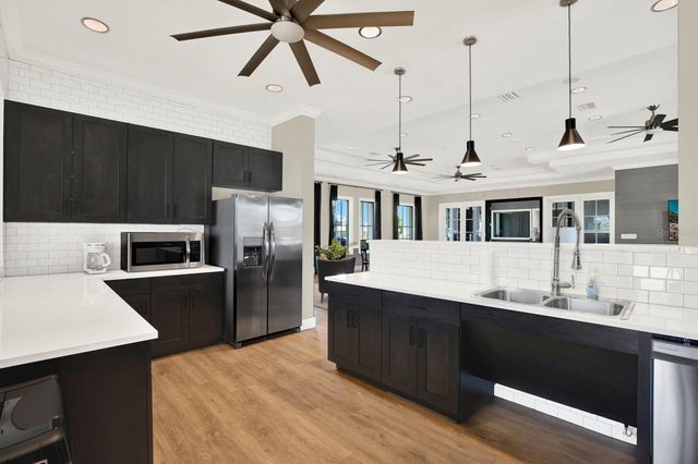 6213 BACK FORTY LOOP, Zephyrhills, FL 33541