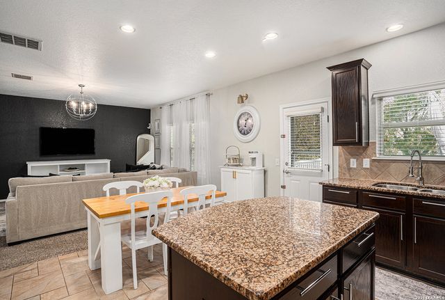 1310 Alaskan Wolf, San Antonio, TX 78245