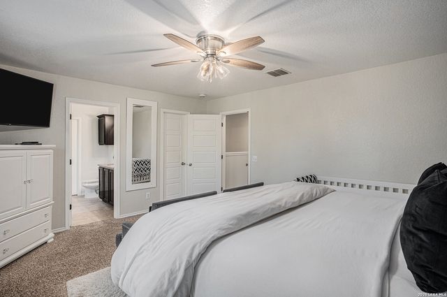 1310 Alaskan Wolf, San Antonio, TX 78245