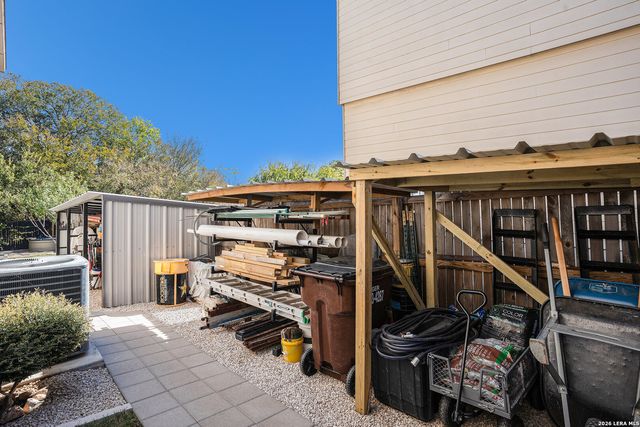 1310 Alaskan Wolf, San Antonio, TX 78245