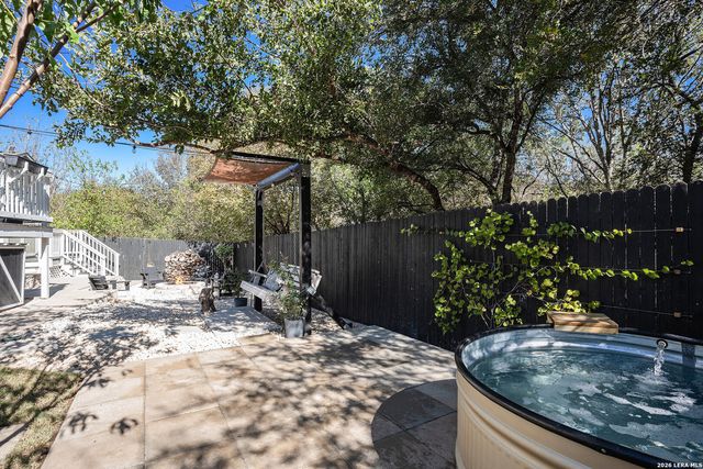 1310 Alaskan Wolf, San Antonio, TX 78245