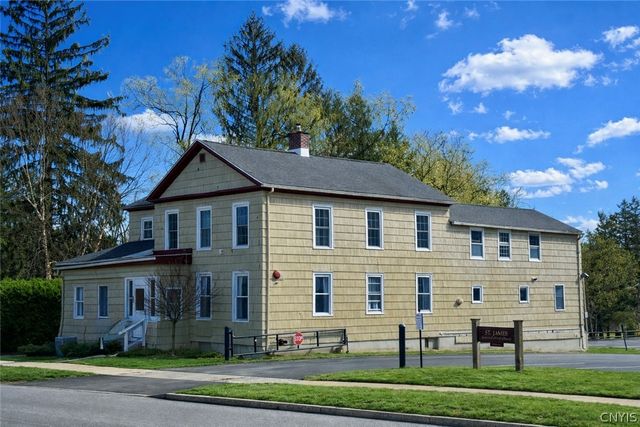 15 Sullivan Street, Cazenovia, NY 13035