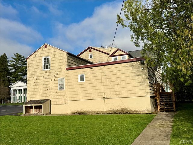 15 Sullivan Street, Cazenovia, NY 13035
