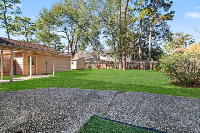 6910 Chancellor Drive, Spring, TX 77379