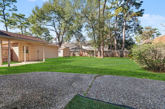 6910 Chancellor Drive, Spring, TX 77379