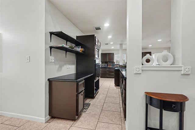 11643 Breezy Knoll Drive, Houston, TX 77064