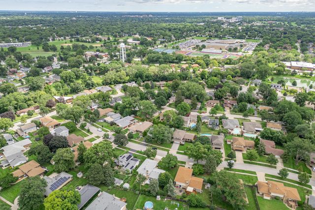 4506 MAGNOLIA Drive, Rolling Meadows, IL 60008