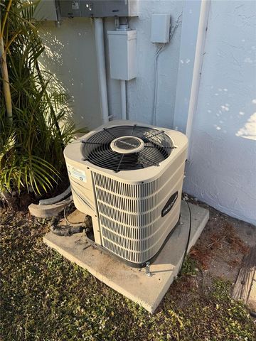 662 CIRCLEWOOD DRIVE V4, Venice, FL 34293