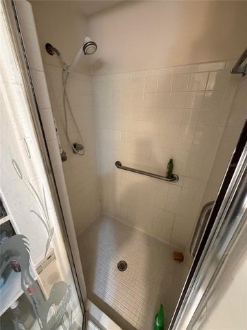 662 CIRCLEWOOD DRIVE V4, Venice, FL 34293