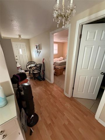 662 CIRCLEWOOD DRIVE V4, Venice, FL 34293