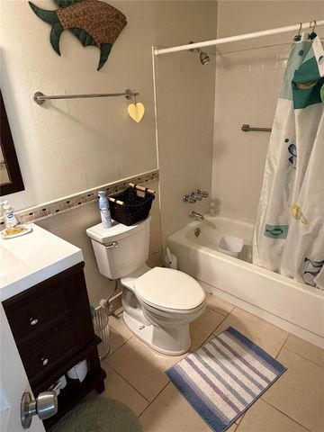 662 CIRCLEWOOD DRIVE V4, Venice, FL 34293