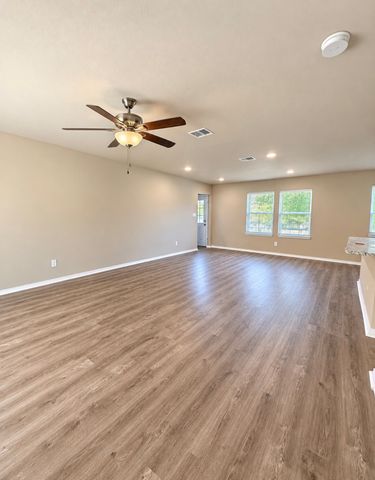 4729 Leonard Street, Forest Hill, TX 76119