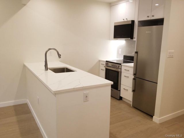 41-26 44th Street 4C, Sunnyside, NY 11104