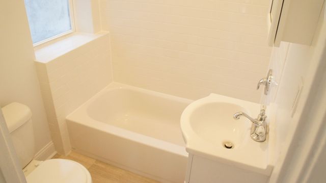 2921 W George Street 1, Chicago, IL 60618