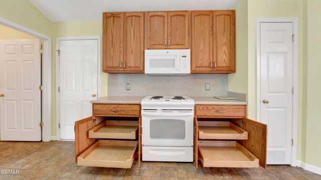 1334 Trey Vista Court, Maryville, TN 37803