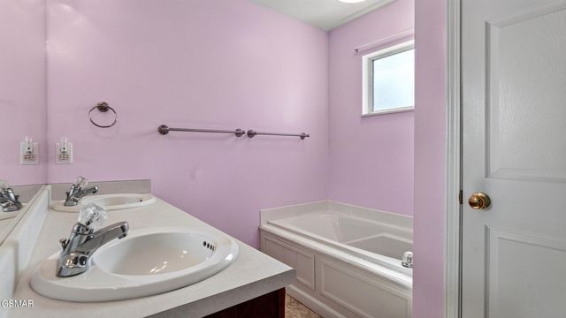 1334 Trey Vista Court, Maryville, TN 37803