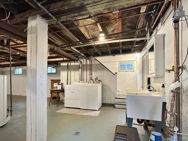 605 Ogden Avenue, Escanaba, MI 49829