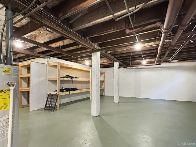 605 Ogden Avenue, Escanaba, MI 49829