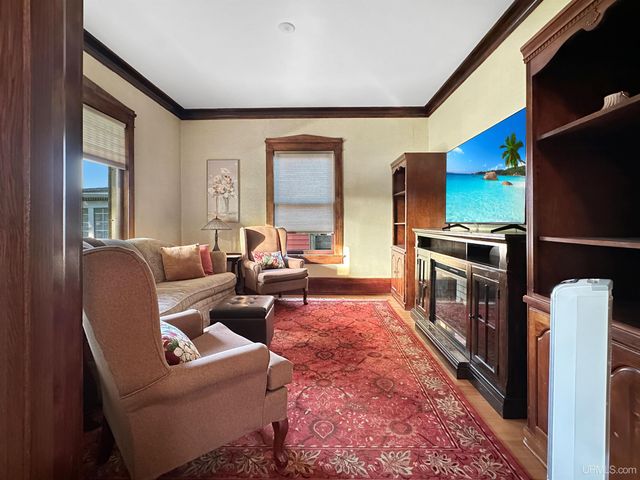 605 Ogden Avenue, Escanaba, MI 49829