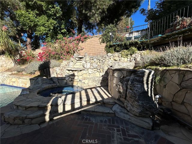 34 Mesa Ridge, Pomona, CA 91766
