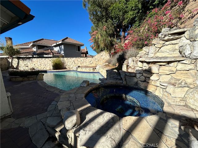 34 Mesa Ridge, Pomona, CA 91766