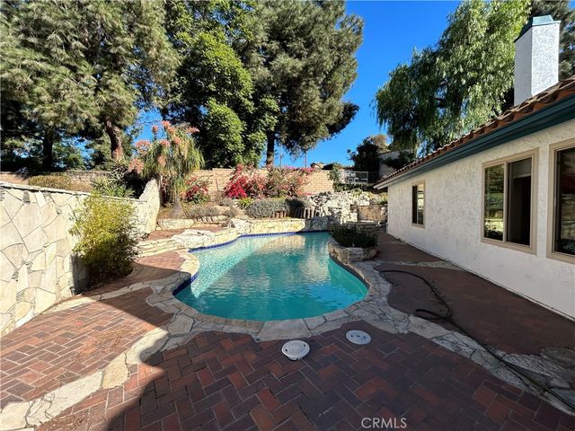 34 Mesa Ridge, Pomona, CA 91766
