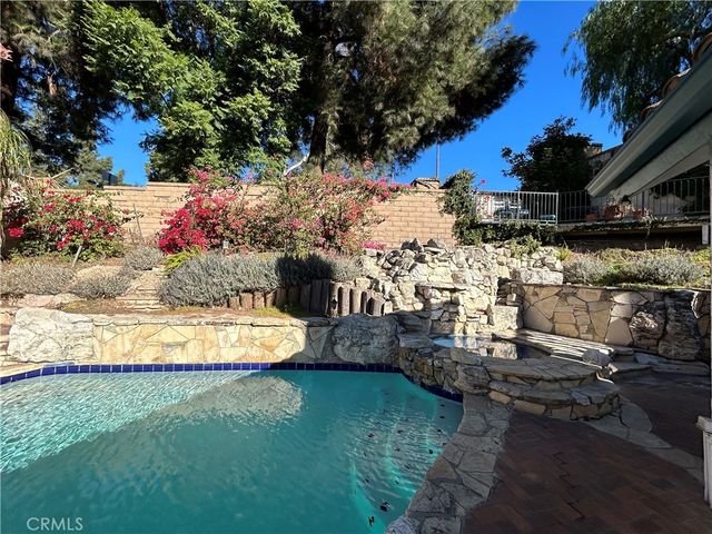34 Mesa Ridge, Pomona, CA 91766