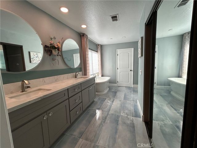 34 Mesa Ridge, Pomona, CA 91766