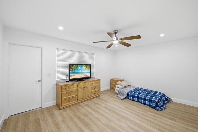 955 Circle Drive B, Delray Beach, FL 33445