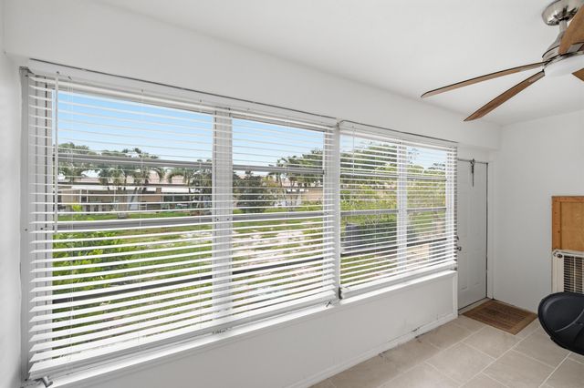 955 Circle Drive B, Delray Beach, FL 33445