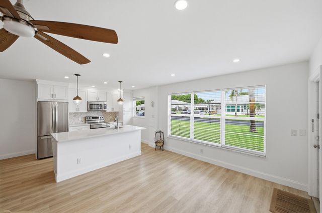 955 Circle Drive B, Delray Beach, FL 33445