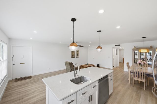 955 Circle Drive B, Delray Beach, FL 33445