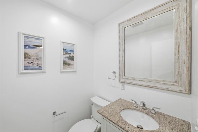 955 Circle Drive B, Delray Beach, FL 33445