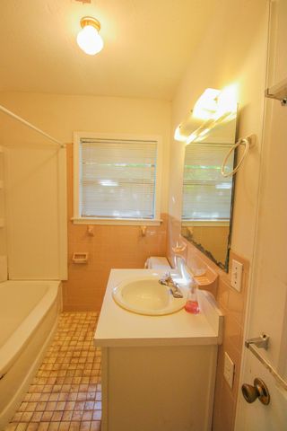 2104 Maybank Highway, Charleston, SC 29412