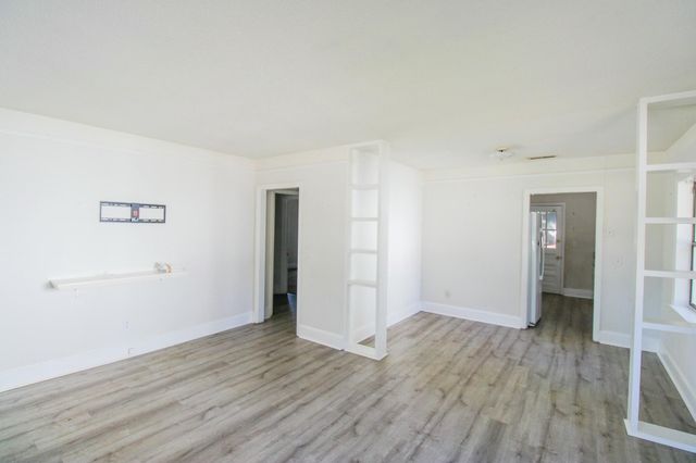 2104 Maybank Highway, Charleston, SC 29412