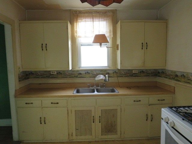 110 Good Ln, Ross Twp, PA 15237