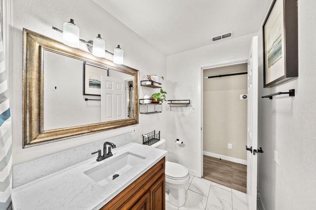 7330 Dorado St, Rio Linda, CA 95673