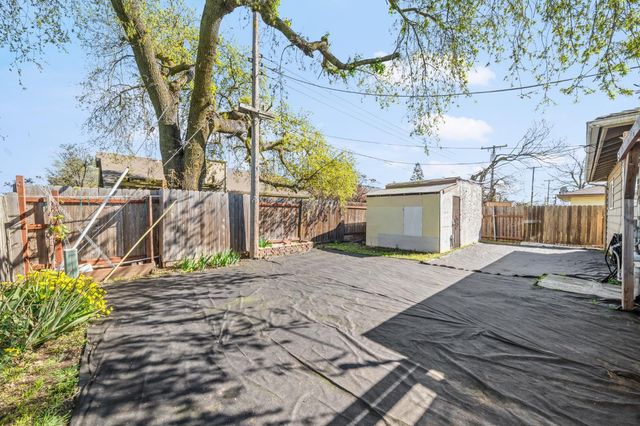 7330 Dorado St, Rio Linda, CA 95673