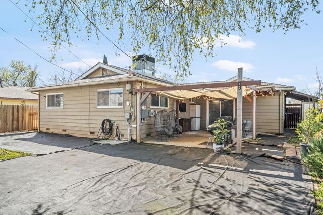 7330 Dorado St, Rio Linda, CA 95673