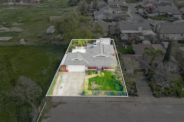 7330 Dorado St, Rio Linda, CA 95673