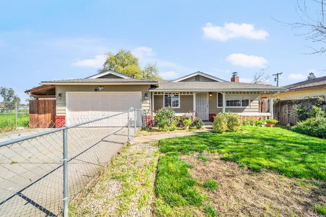 7330 Dorado St, Rio Linda, CA 95673